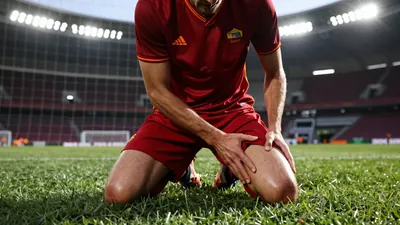 Lorenzo Pellegrini si è infortunato contro lo Slovan Bratislava, costringendo il tecnico Gian Piero Gasperini a fare i...