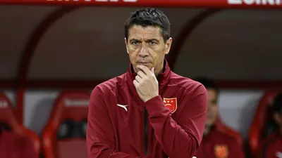 L'allenatore dell'AS Roma Gian Piero Gasperini è stato fotografato durante la partita di Serie A contro la Fiorentina il...