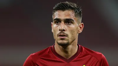 Secondo Sky Sport IT, Oosterwolde deve sottoporsi a nuovi esami medici prima di qualsiasi passo ufficiale con l'AS Roma...
