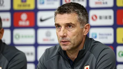 Il tecnico dell'Atalanta Maurizio Sarri sottolinea il divario di preparazione con la Roma, squadra che ha iniziato il...